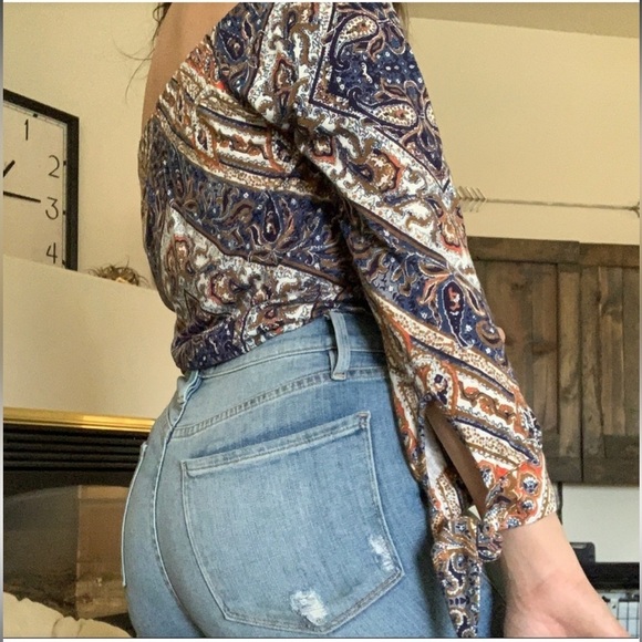 DANIEL RAINN Boho Maiella Off-Shoulder Top - Picture 2 of 12